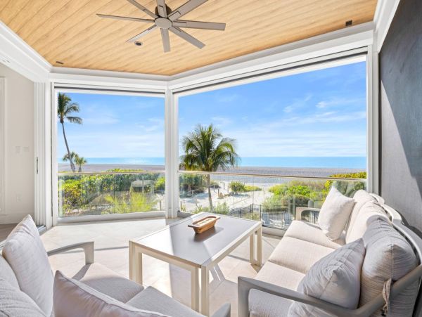 Gulf-Front Four-Bedroom Home With Pool in Captiva