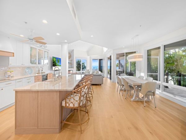 Gulf-Front Four-Bedroom Home With Pool in Captiva