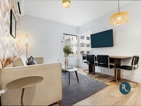 Two-Bedroom Miami Beach Apartment Near the Ocean