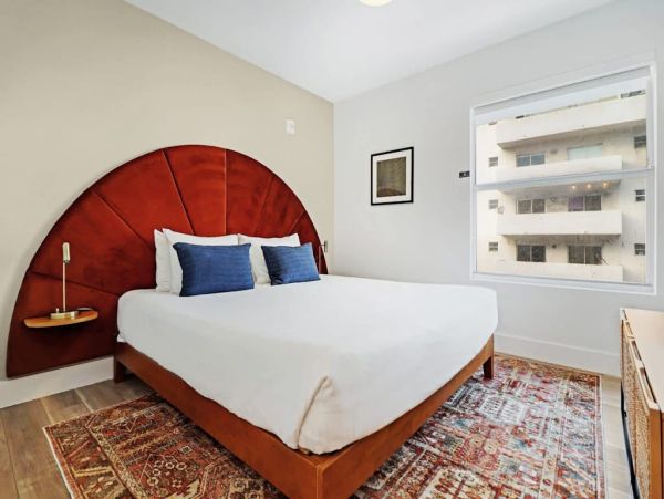 Two-Bedroom Miami Beach Apartment Near the Ocean