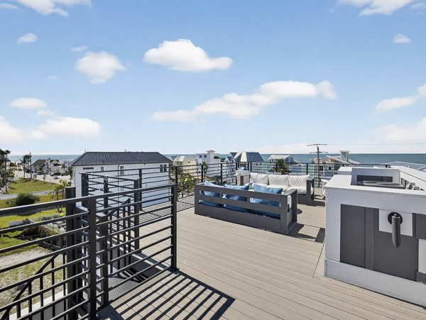 Anna Maria Island  Beach Luxury Vacation Rental -  Steps to Beach