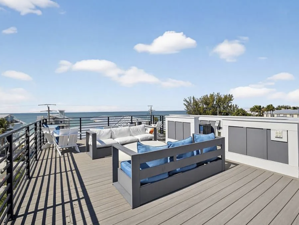 Anna Maria Island  Beach Luxury Vacation Rental -  Steps to Beach