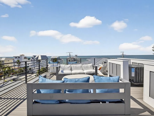 Anna Maria Island  Beach Luxury Vacation Rental -  Steps to Beach