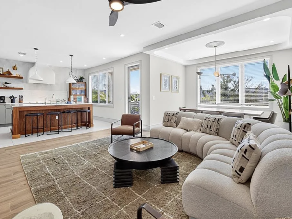 Anna Maria Island  Beach Luxury Vacation Rental -  Steps to Beach