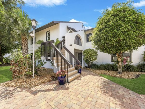 Cozy Condo in Naples - Your Perfect Florida Getaway
