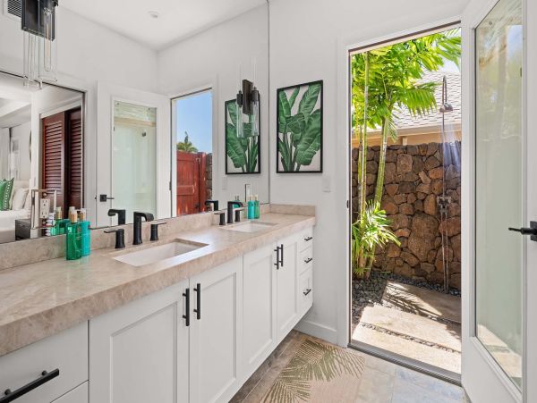 Poipu Four-Bedroom Home With Private Pool and Spa