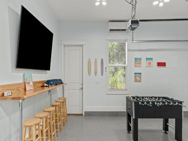 Santa Rosa Beach 13-Bedroom Home With Private Pool