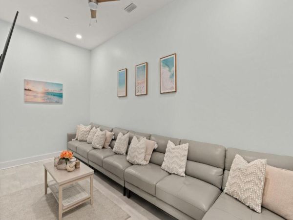 Santa Rosa Beach 13-Bedroom Home With Private Pool