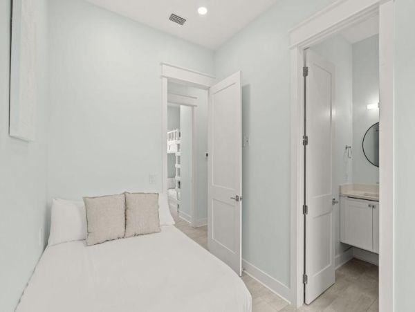 Santa Rosa Beach 13-Bedroom Home With Private Pool