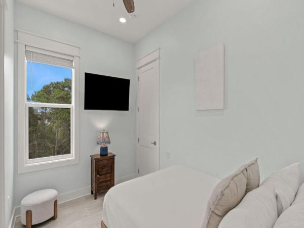 Santa Rosa Beach 13-Bedroom Home With Private Pool