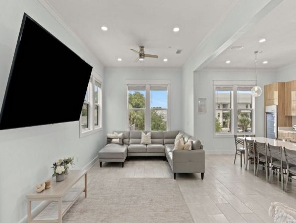 Santa Rosa Beach 13-Bedroom Home With Private Pool