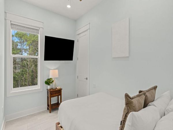 Santa Rosa Beach 13-Bedroom Home With Private Pool