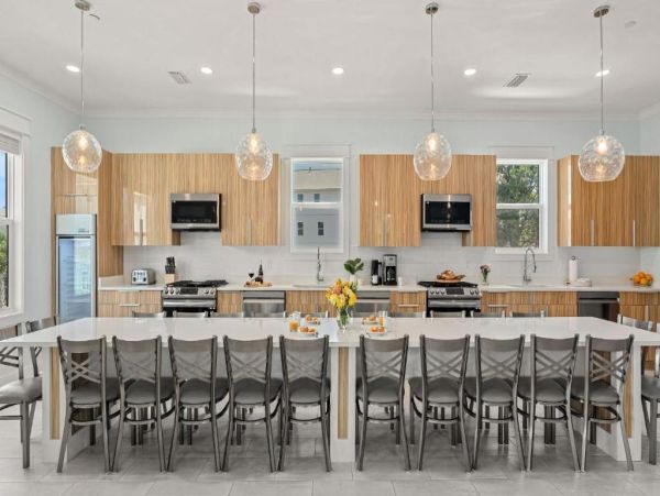 Santa Rosa Beach 13-Bedroom Home With Private Pool