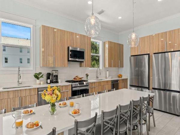 Santa Rosa Beach 13-Bedroom Home With Private Pool