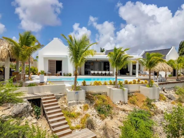 Luxury Villa Bonaire - Caribbean Oceanfront Villa Rental