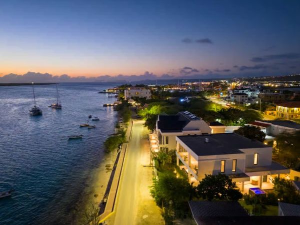 Luxury Villa Bonaire - Caribbean Oceanfront Villa with Direct Sea Access