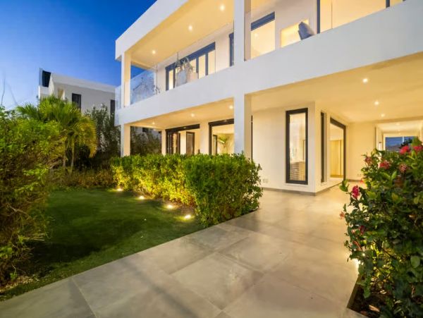 Luxury Villa Bonaire - Caribbean Oceanfront Villa with Direct Sea Access