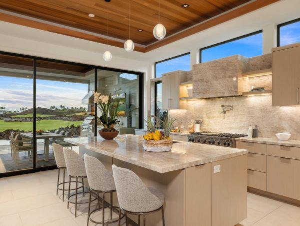Luxurious Kohala Coast Estate 6-Bedroom, Infinity Pool, Exclusive Amenities