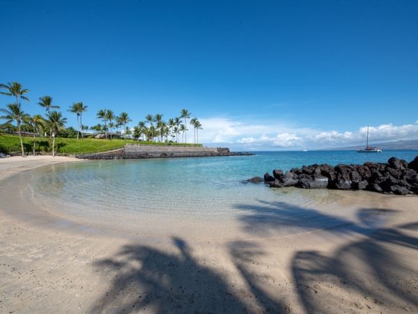 Luxurious Kohala Coast Estate 6-Bedroom, Infinity Pool, Exclusive Amenities
