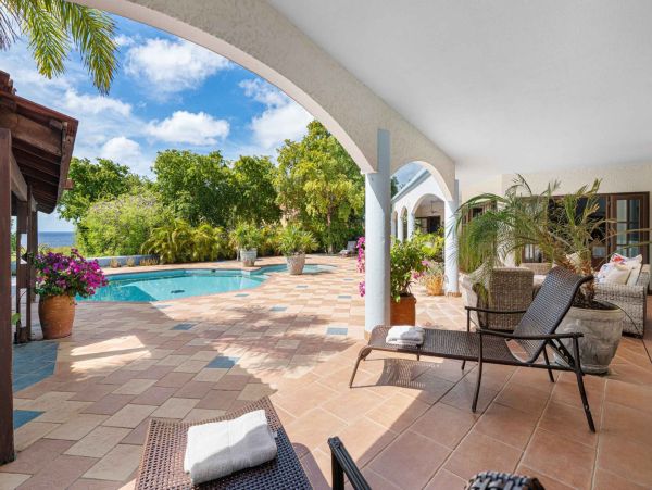 Sabadeco luxury Estate Villa Path to Beach & Ocean New Arrival