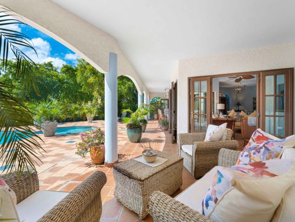 Sabadeco luxury Estate Villa Path to Beach & Ocean New Arrival