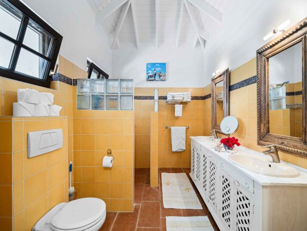 Sabadeco luxury Estate Villa Path to Beach & Ocean New Arrival
