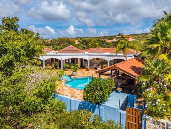 Sabadeco luxury Estate Villa Path to Beach & Ocean New Arrival
