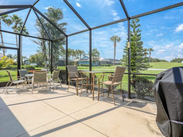 Bradenton Golf-View Home With Screened Lanai