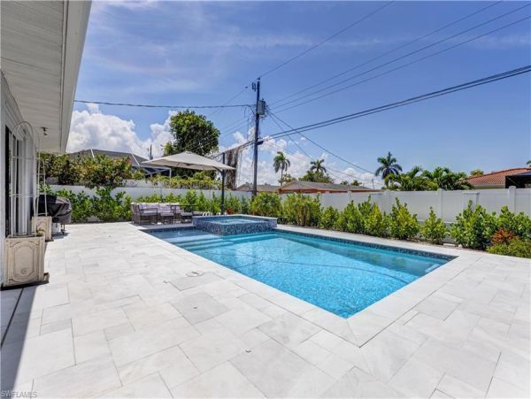 Naples Park Annual Rental – North Naples Luxury Home