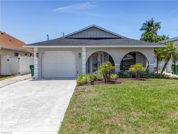 Naples Park Annual Rental – North Naples Luxury Home