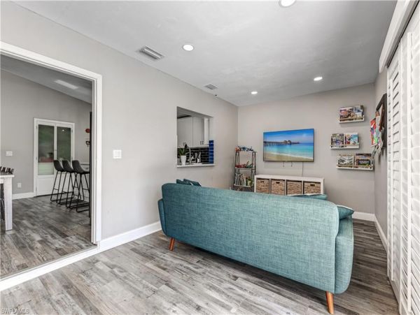 Naples Park Annual Rental – North Naples Luxury Home