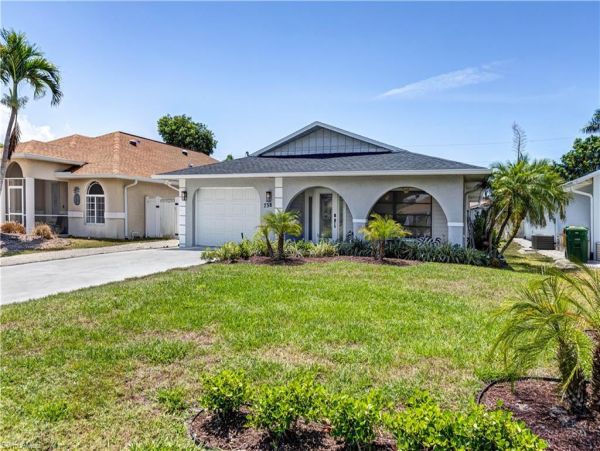 Naples Park Annual Rental – North Naples Luxury Home