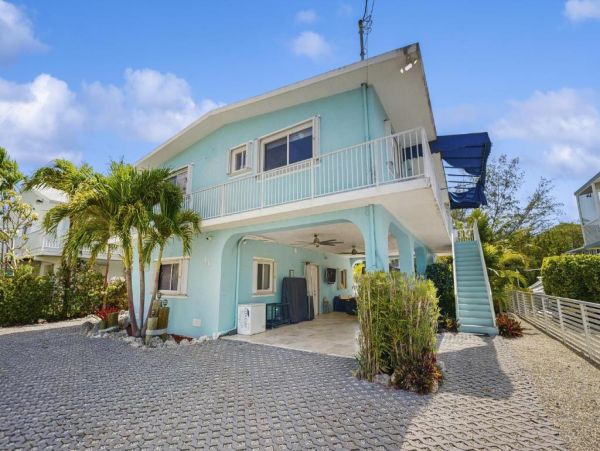 Key Largo Waterfront Home With Private Pool and Dock
