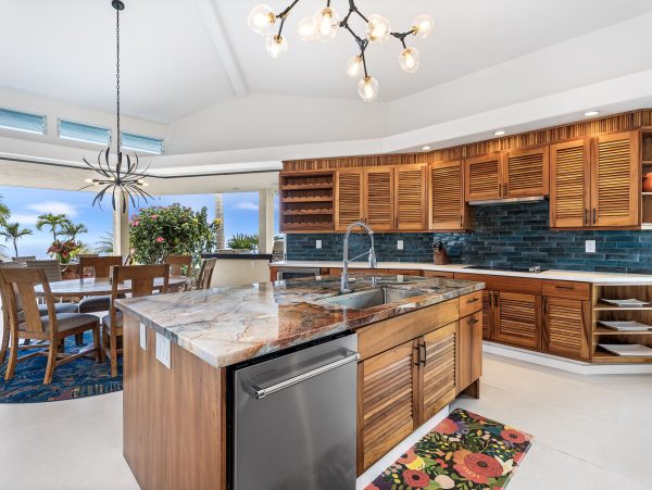 Kailua-Kona Ocean View Home With Infinity Pool