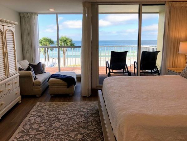 Beachfront Longboat Key Condo With Gulf Views