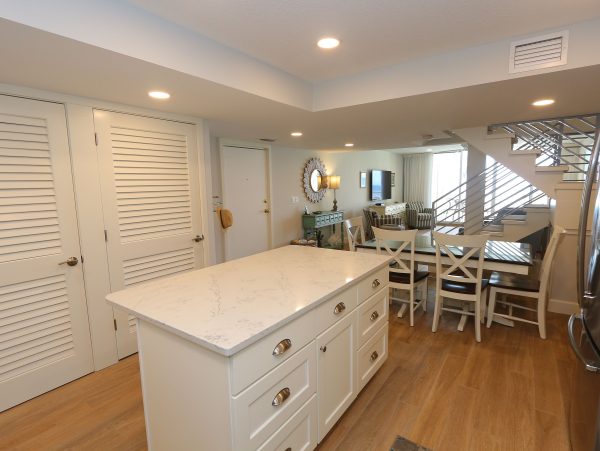 Beachfront Longboat Key Condo With Gulf Views