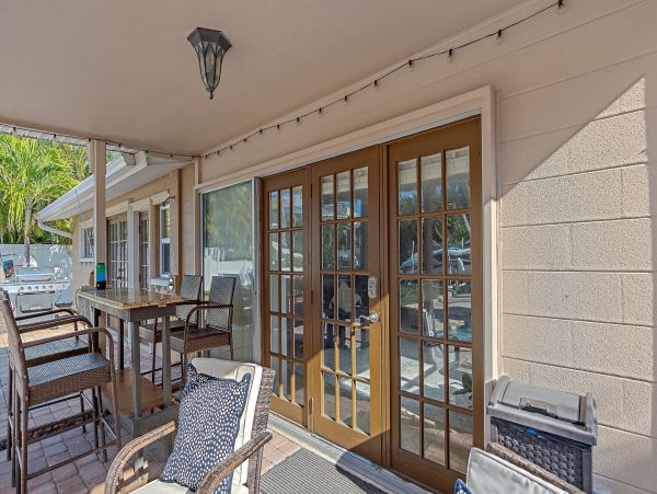 Longboat Key Canal-Front Home With Private Heated Pool