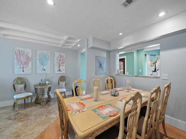 Longboat Key Canal-Front Home With Private Heated Pool