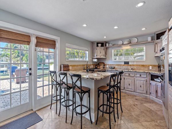 Longboat Key Canal-Front Home With Private Heated Pool