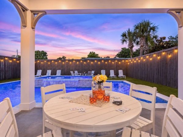 Spacious Miramar Beach Home With Private Pool