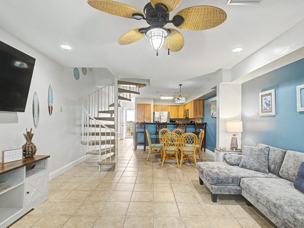 Pensacola Beach Waterfront Townhome With Heated Pool