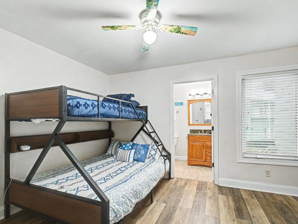 Pensacola Beach Waterfront Townhome With Heated Pool