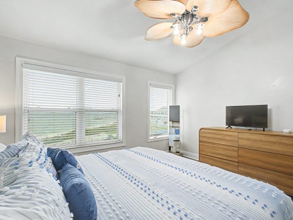 Pensacola Beach Waterfront Townhome With Heated Pool