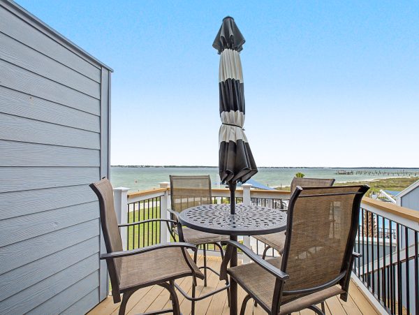 Pensacola Beach Waterfront Townhome With Heated Pool