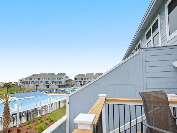 Pensacola Beach Waterfront Townhome With Heated Pool