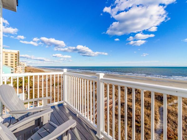Oceanfront Luxury Retreat - 21-Bedrooms, Unmatched Privacy & Comfort