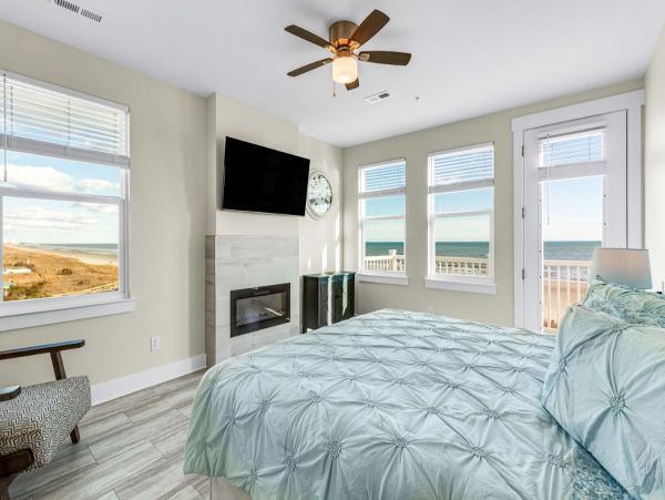 Oceanfront Luxury Retreat - 21-Bedrooms, Unmatched Privacy & Comfort