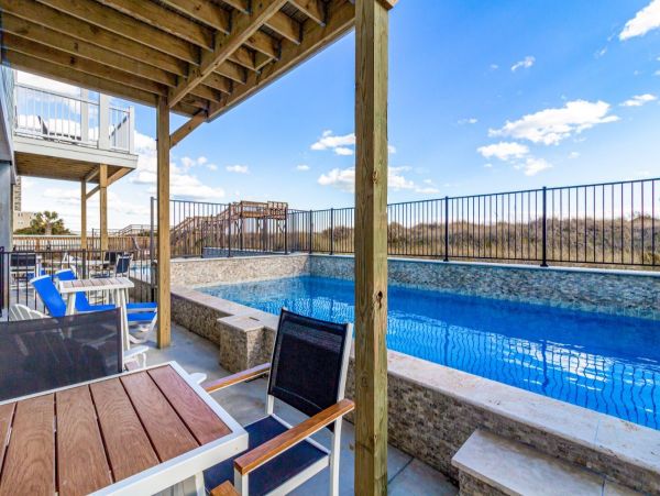 Oceanfront Luxury Retreat - 21-Bedrooms, Unmatched Privacy & Comfort
