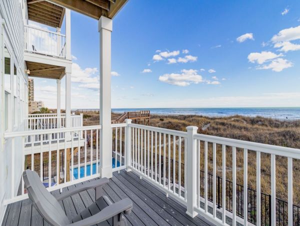 Oceanfront Luxury Retreat - 21-Bedrooms, Unmatched Privacy & Comfort