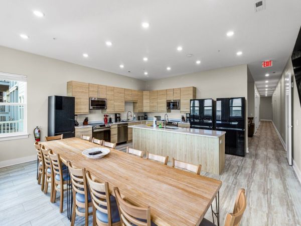Oceanfront Luxury Retreat - 21-Bedrooms, Unmatched Privacy & Comfort